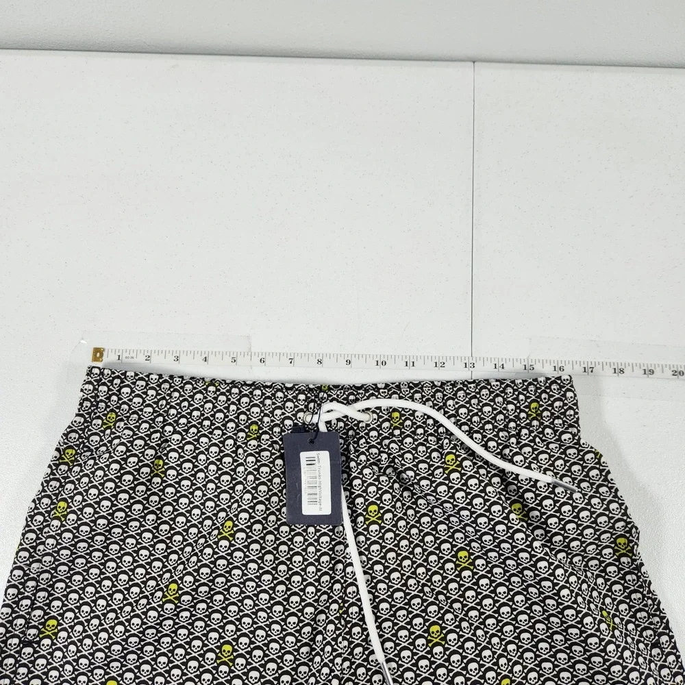 Collars & Co Mens High Voltage Skull Print‎ Swim Trunks Black White Neon Size M